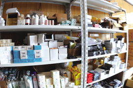 淘寶掌柜的一天 日用雜品銷(xiāo)售背后的忙碌與溫情